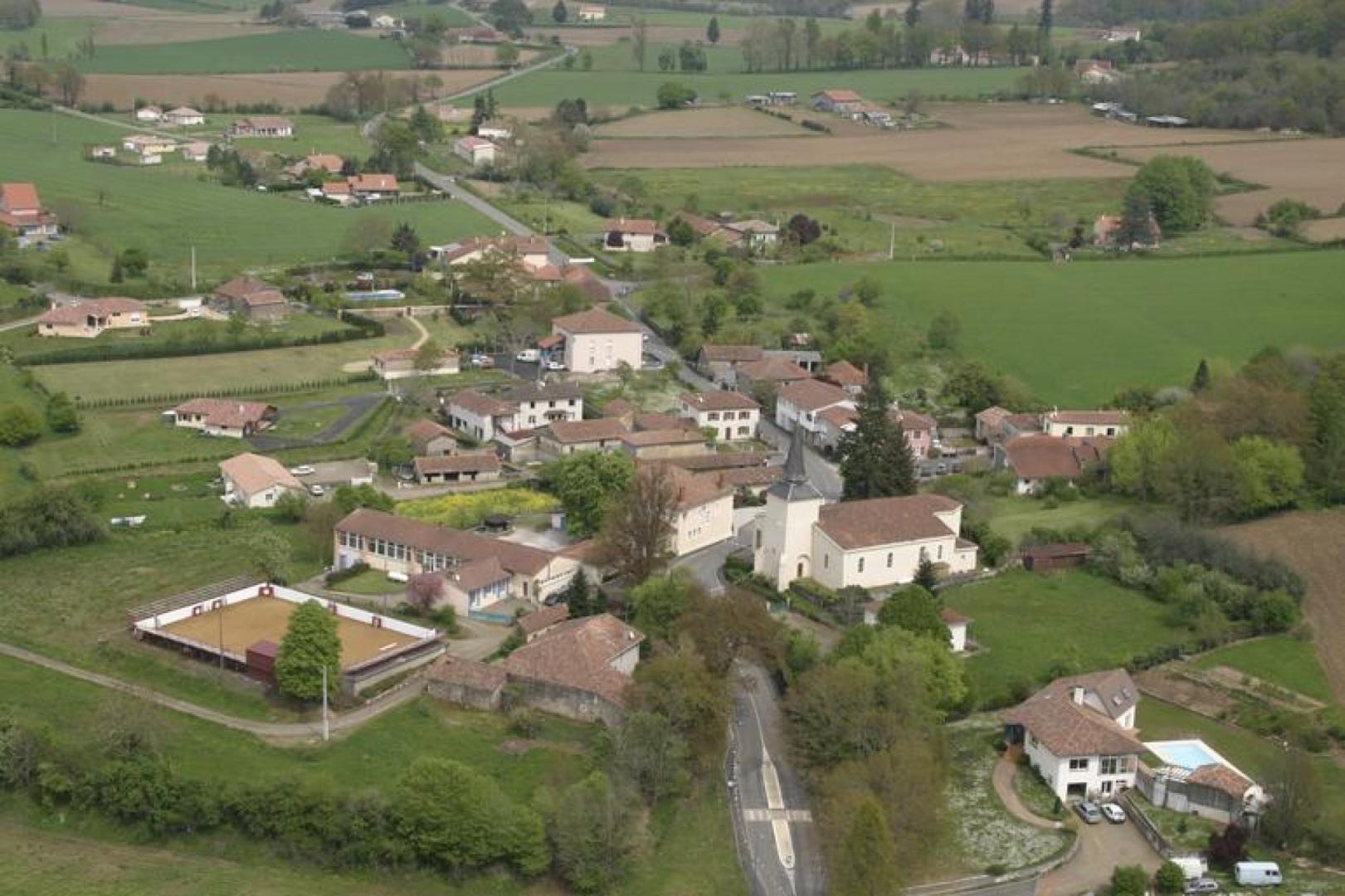 Bourg_galleryfull.jpg